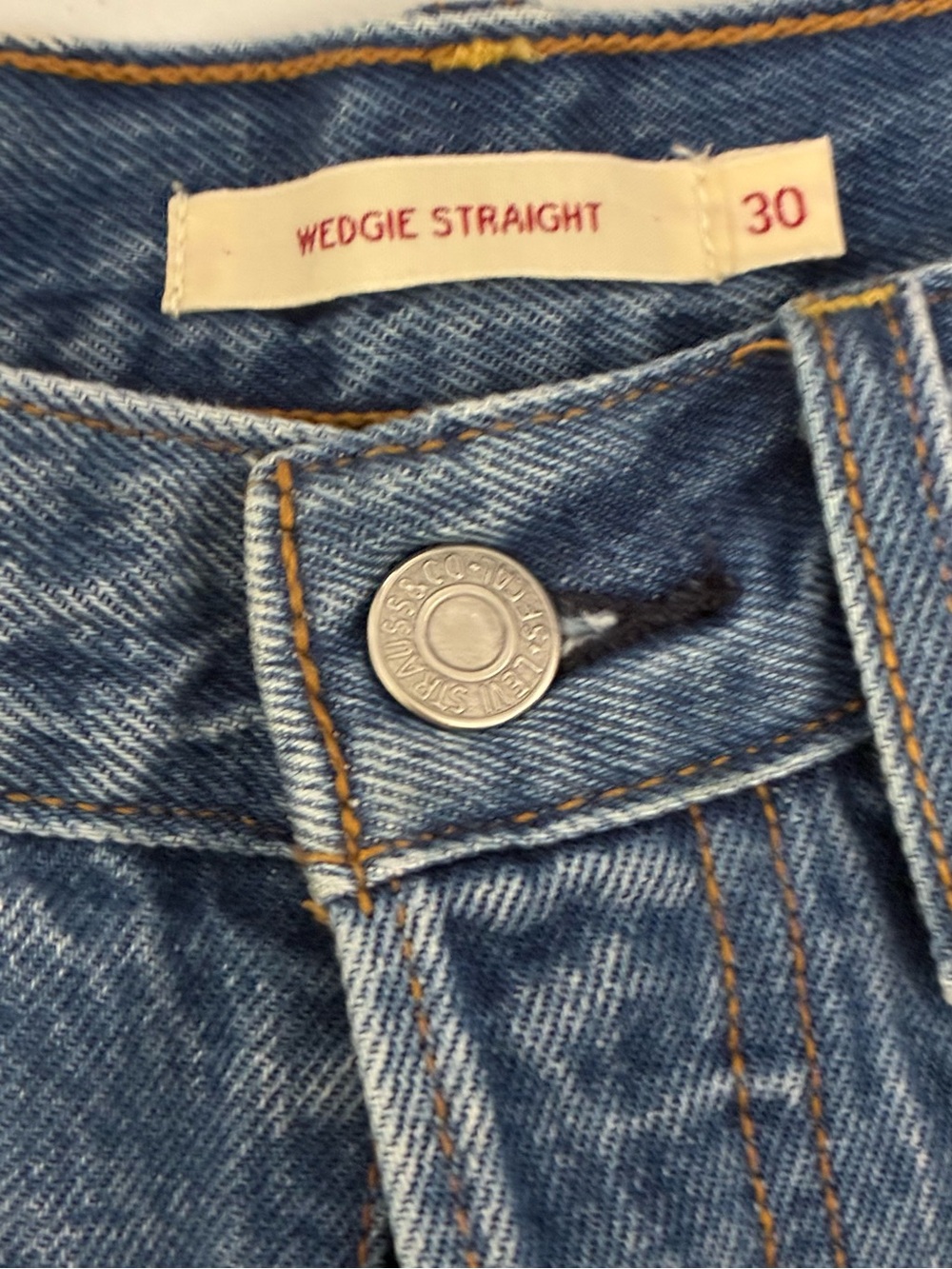 Levi’s Wedgie Straight Womens High Rise Cropped Raw Hem Jeans Size 30 light wash - Picture 4 of 9